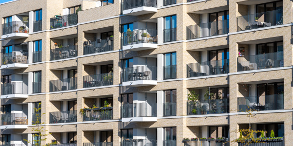 Proyectos de ICT Viviendas / Edificios en Girona · Proyecto en Viviendas / Edificios Telefonía fija y móvil