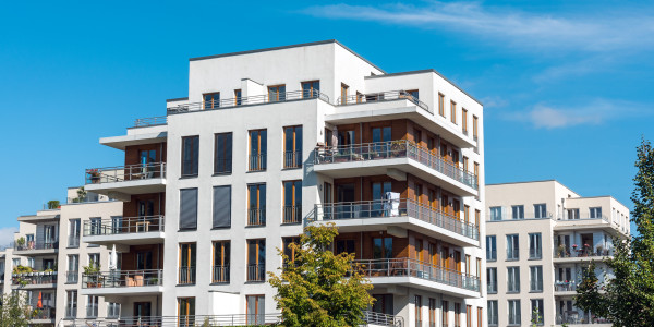 Proyectos de ICT Viviendas / Edificios en Girona · Desarrollo de sistemas de conectividad para dispositivos inteligentes
